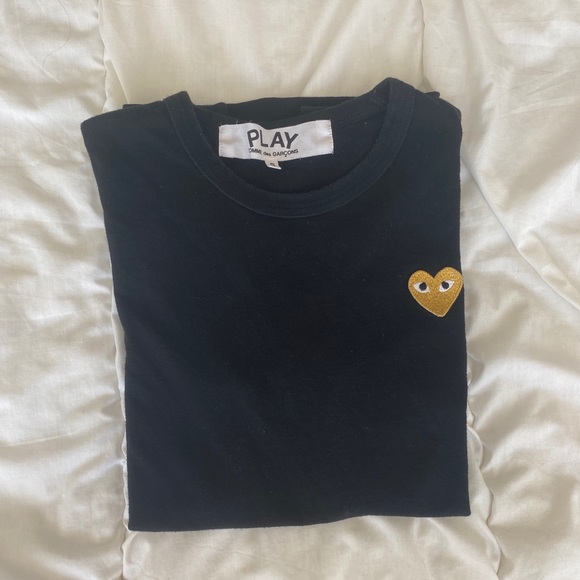 ✨Comme Des Garcons PLAY Shirt✨ - Picture 3 of 5